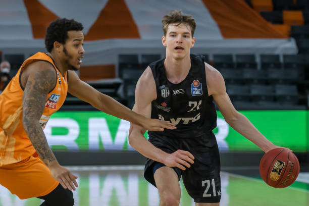 可能决定胜 可能决定胜