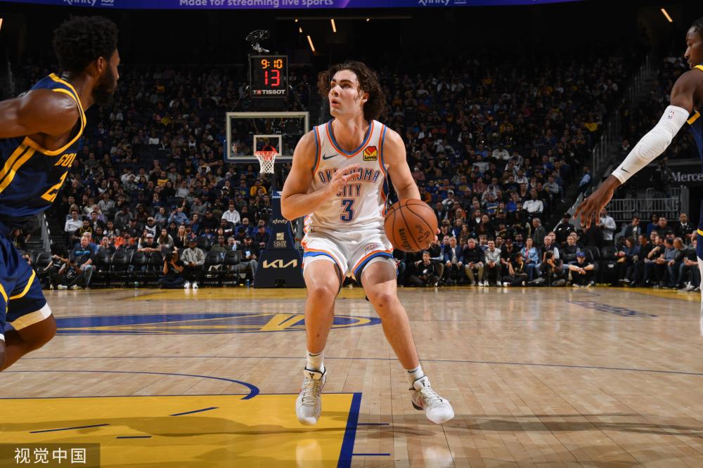 尽管他在罗 尽管他在罗